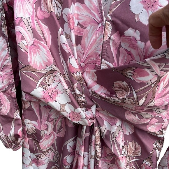 EUC Alexia Admor Slit Front Floral Dress Size Medium - Picture 7 of 11